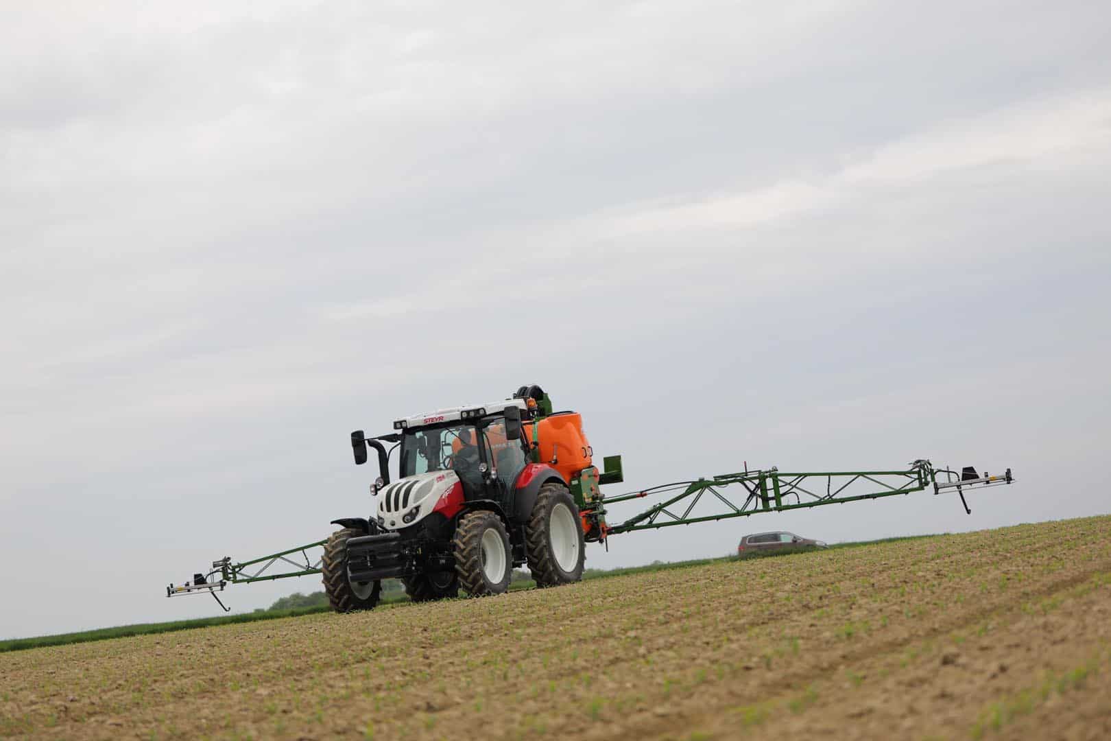 STEYR EXPERT CVT serija (100-130 AG)