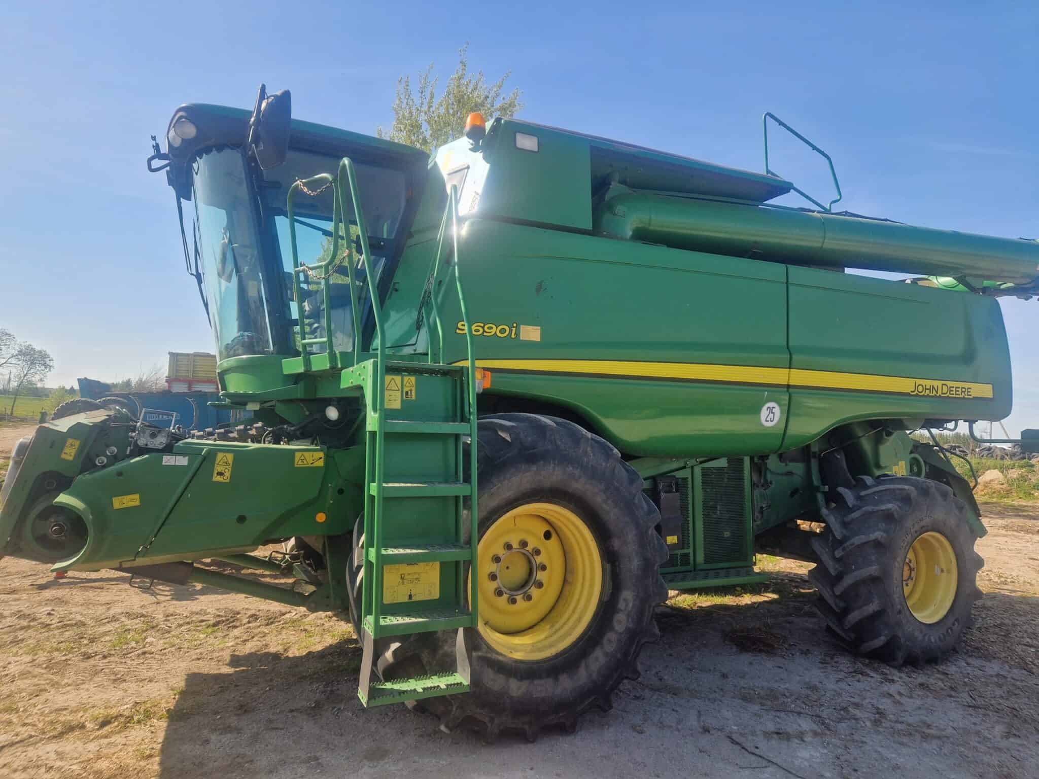 John Deere S690i (Naudota technika)