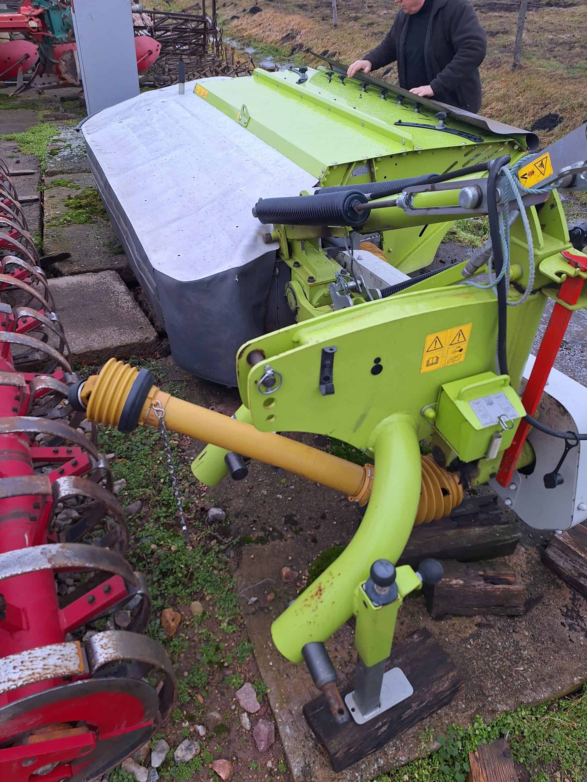 CLAAS 2750c (Naudota technika)