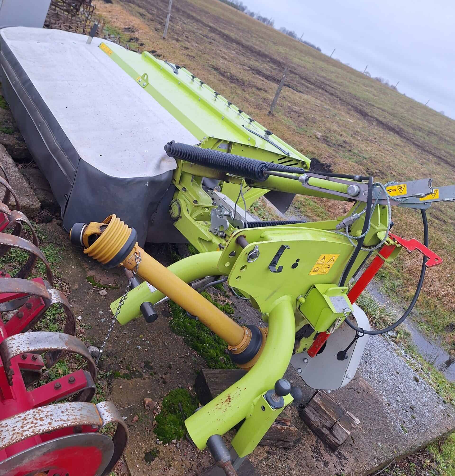 CLAAS 2750c (Naudota technika)