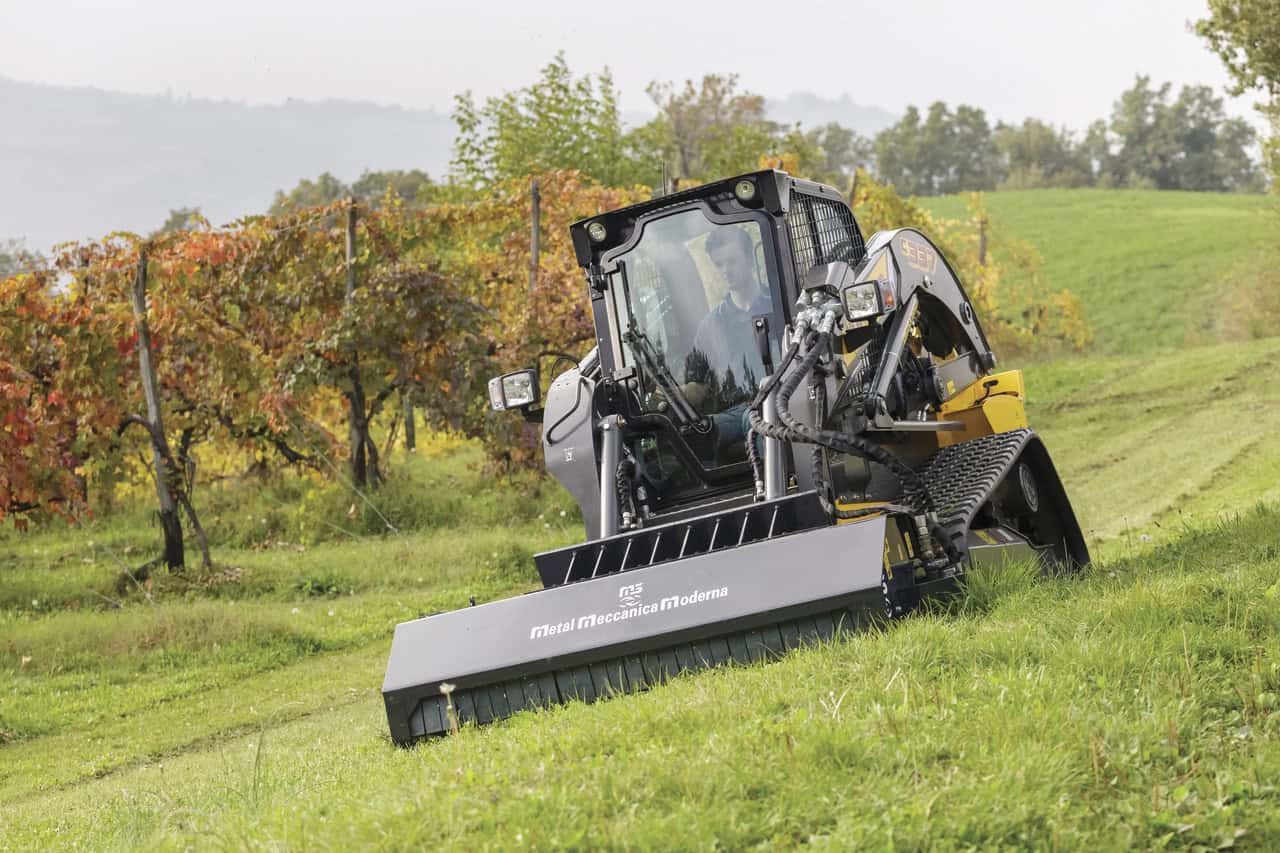 New Holland vikšriniai mini krautuvai