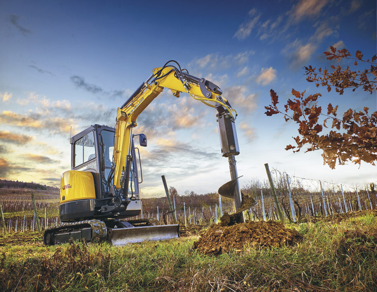 New Holland vikšriniai mini ekskavatoriai