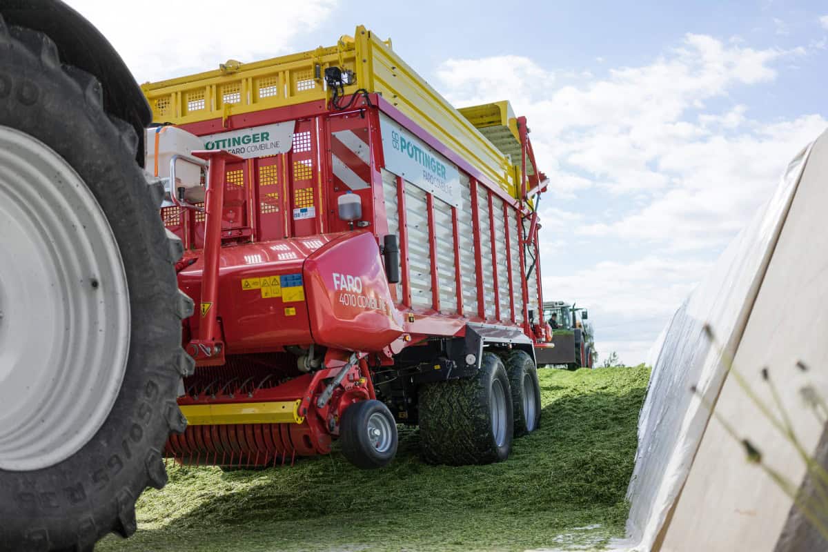 PÖTTINGER rotorinės savikrovos puspriekabės
