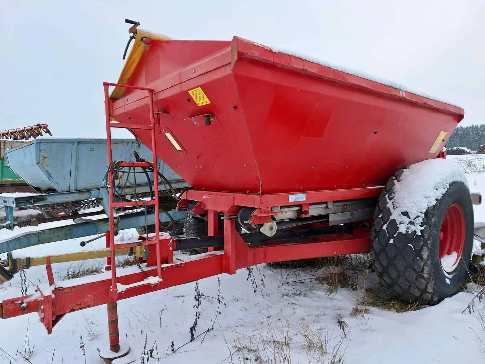 BREDAL Trąšų barstytuvas (Naudota technika)