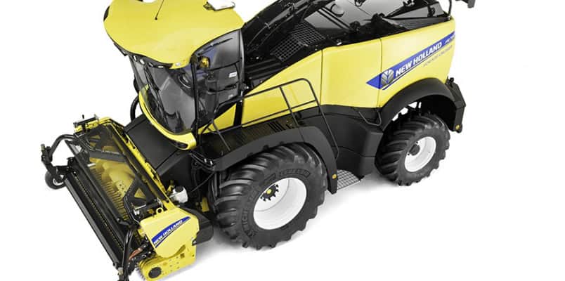 New Holland savaeigis pašarų smulkintuvas