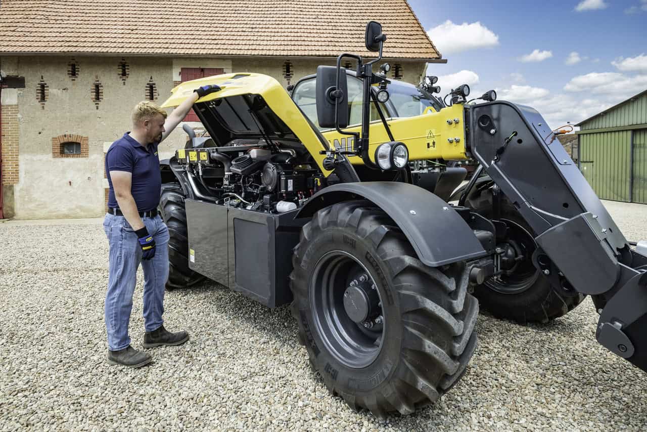 NAUJI TELESKOPINIŲ KRAUTUVŲ NEW HOLLAND MODELIAI