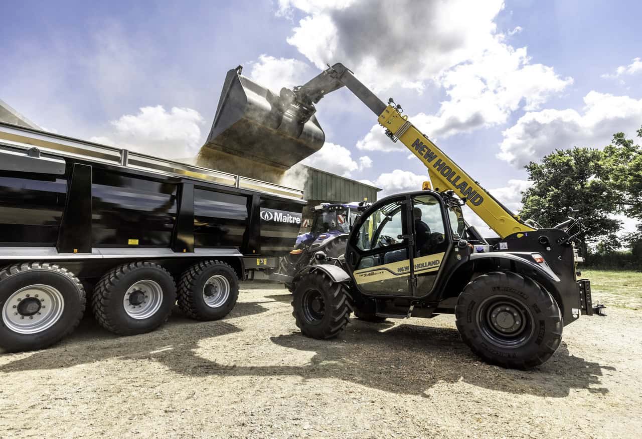 NAUJI TELESKOPINIŲ KRAUTUVŲ NEW HOLLAND MODELIAI