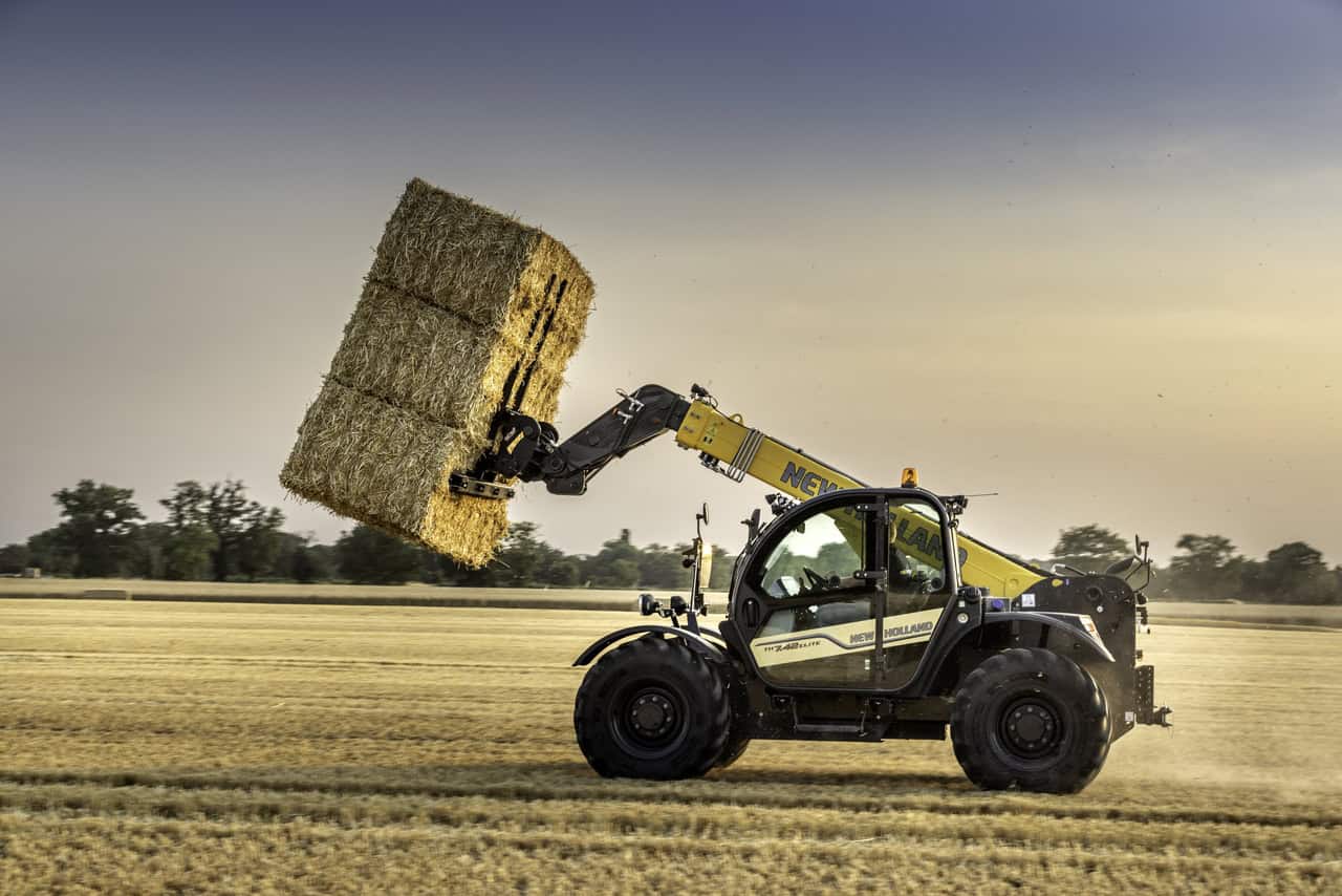 NAUJI TELESKOPINIŲ KRAUTUVŲ NEW HOLLAND MODELIAI