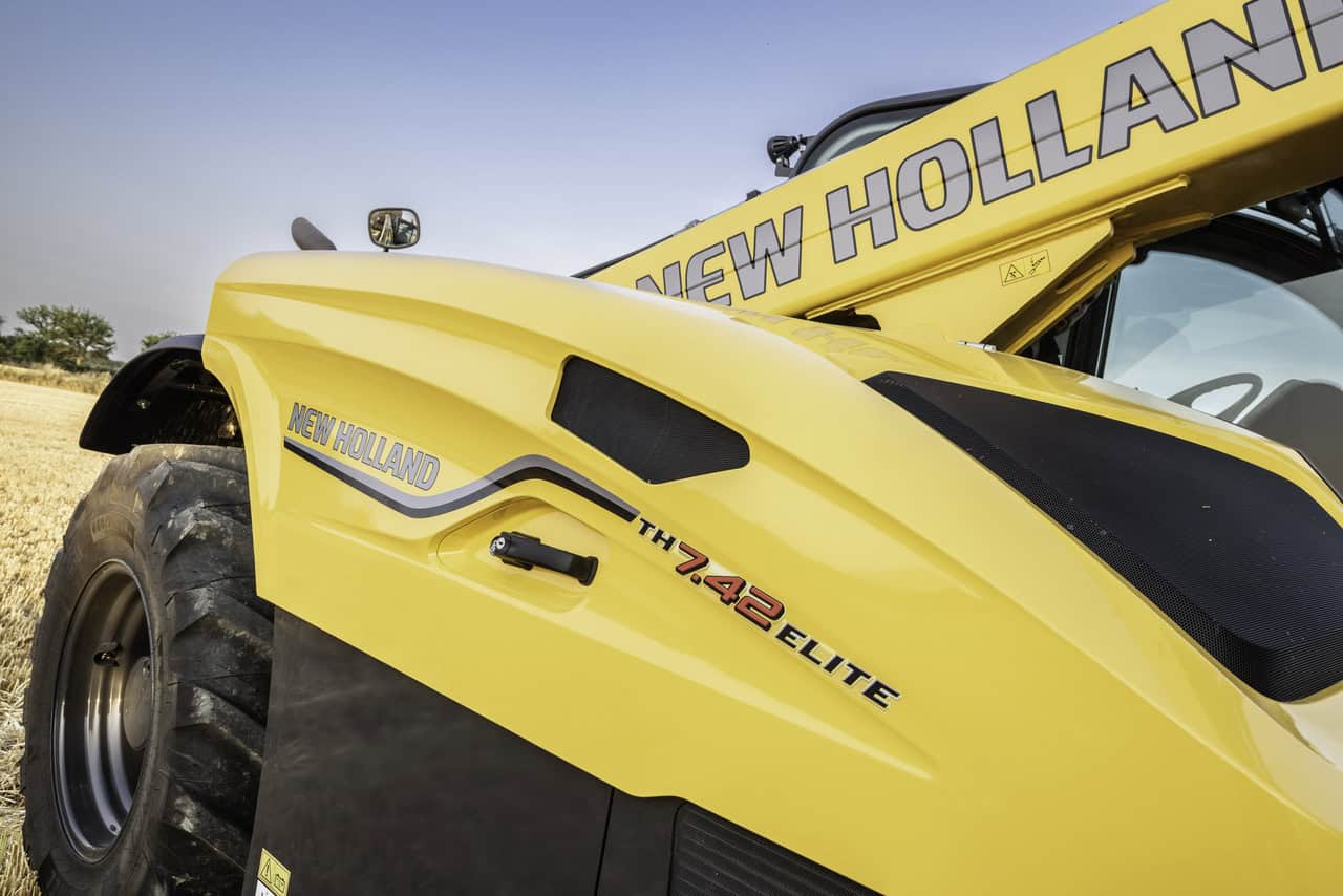 NAUJI TELESKOPINIŲ KRAUTUVŲ NEW HOLLAND MODELIAI