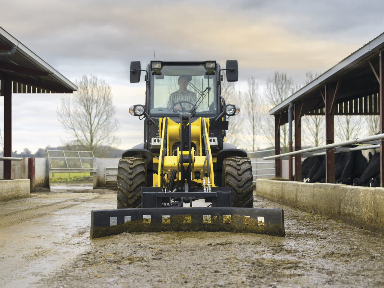 New Holland kompaktiniai ratiniai krautuvai