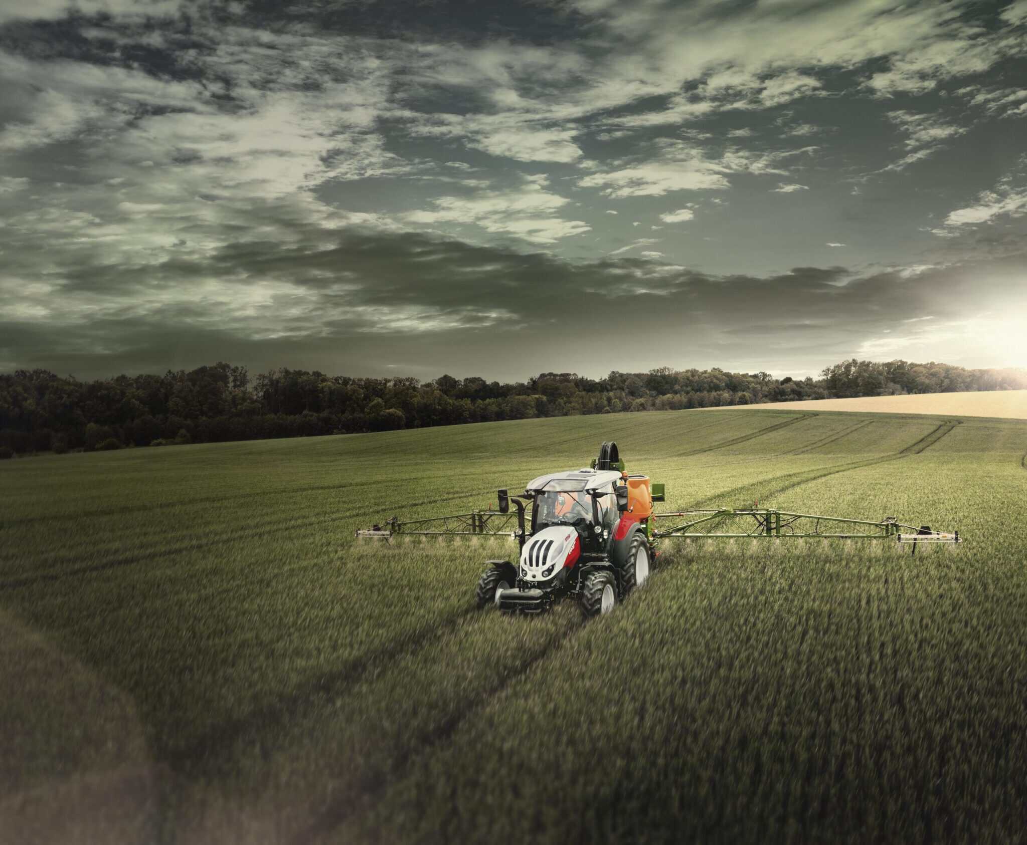 STEYR EXPERT CVT serija (100-130 AG)