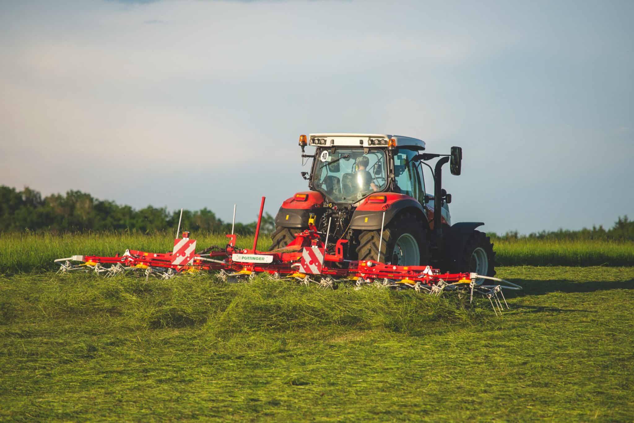 STEYR EXPERT CVT serija (100-130 AG)