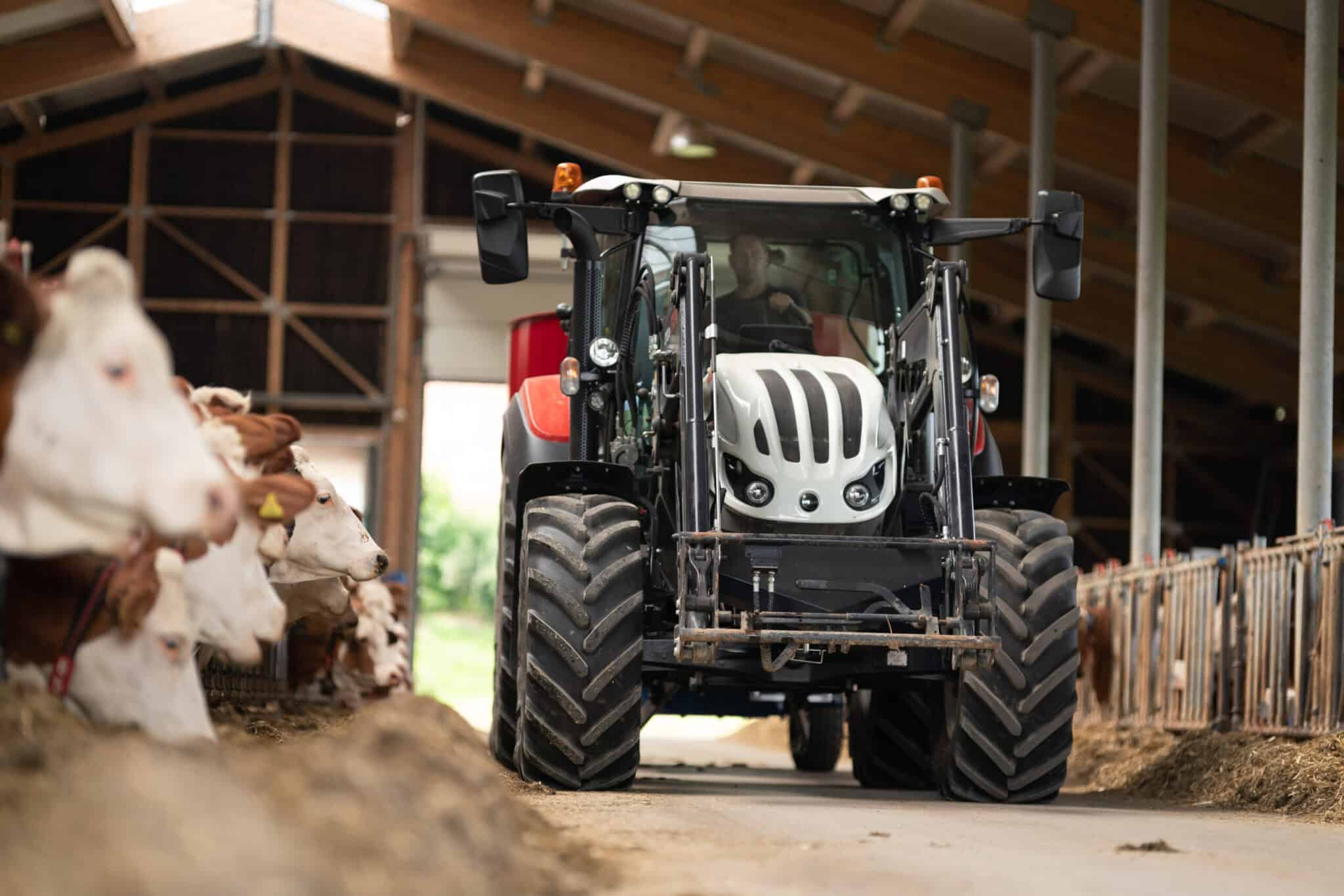 STEYR EXPERT CVT serija (100-130 AG)