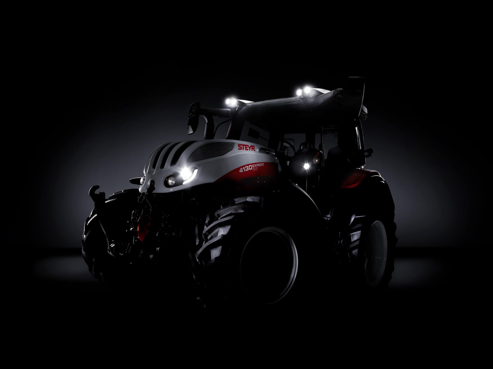 STEYR EXPERT CVT serija (100-130 AG)