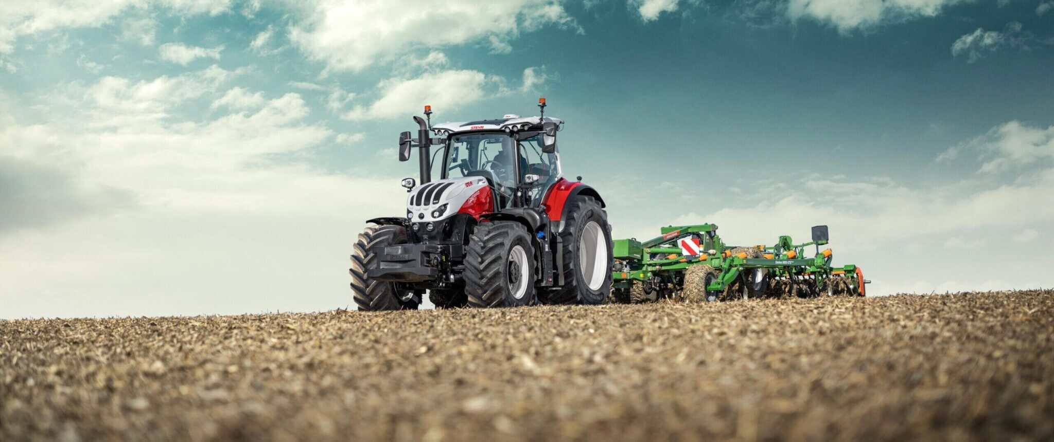 NAUJA STEYR ABSOLUT CVT serija (200-280 AG)