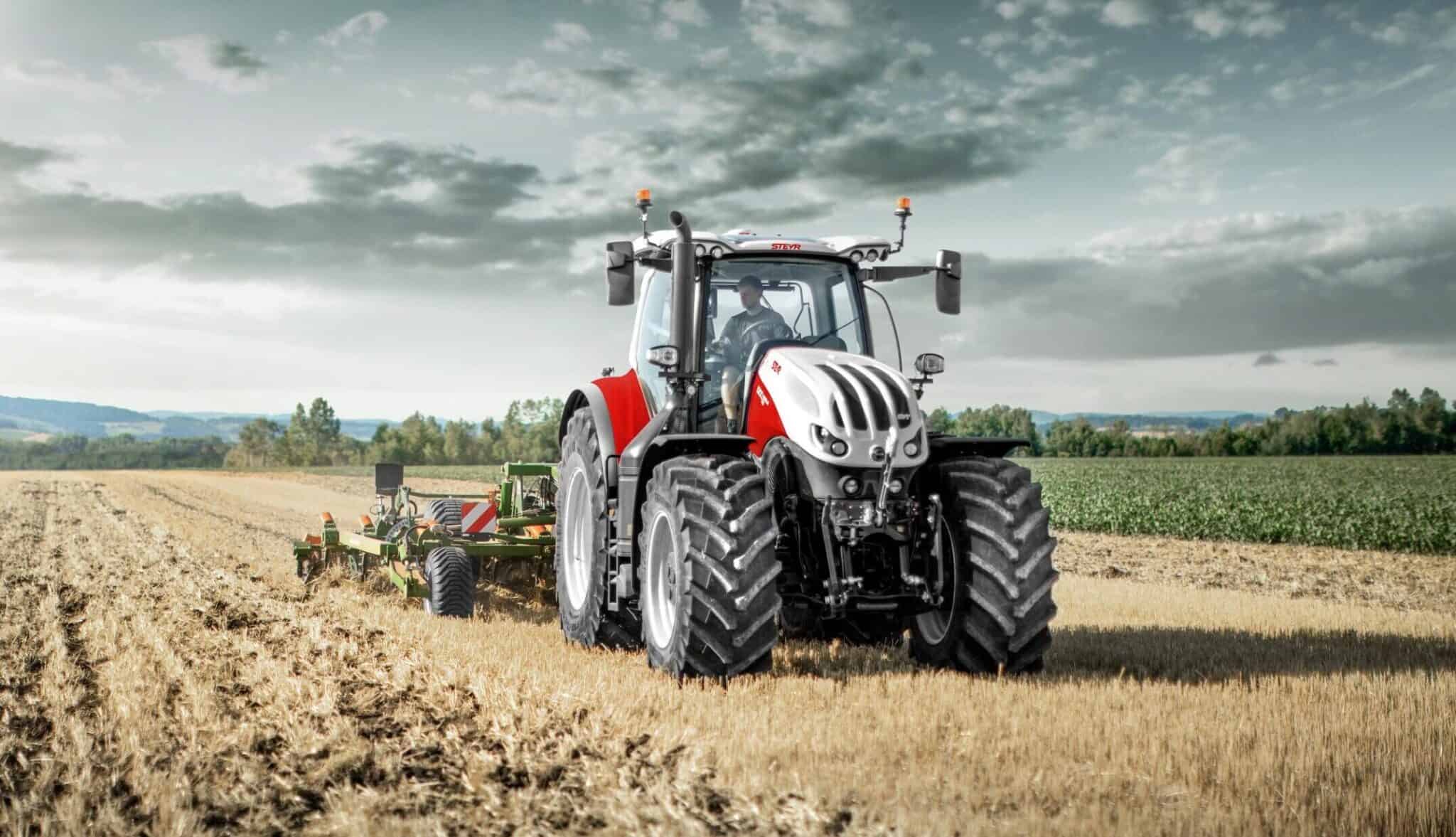 NAUJA Steyr Terrus CVT serija (290-340 AG)